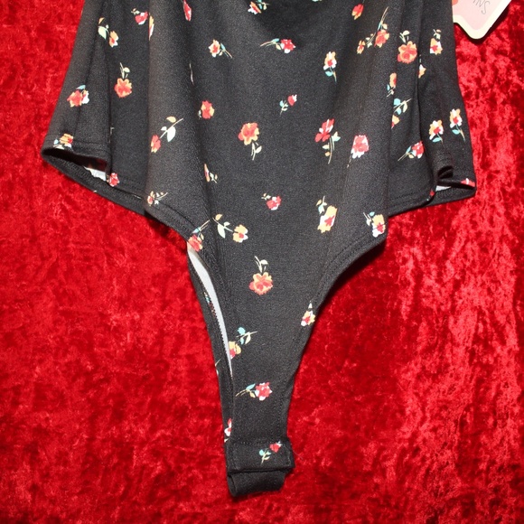 Floral Printed Black Body Suit - Picture 3 of 8